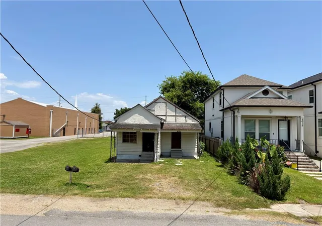 Photo 10 of Sale Pending at 3015 B Berwick St, New Orleans, LA 70121 | MLS# 2569049 | Listing updated on 2026-08-12