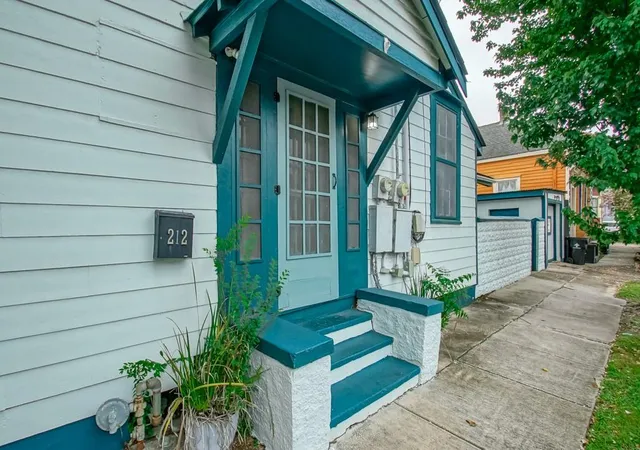 Photo 4 of House for sale at 212 Alix St, New Orleans, LA 70114 | MLS# 2569109 | Listing updated on 2026-08-25