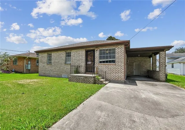 2nd image of 1038 Manson Dr, Marrero, LA 70072 | MLS# 2569095
