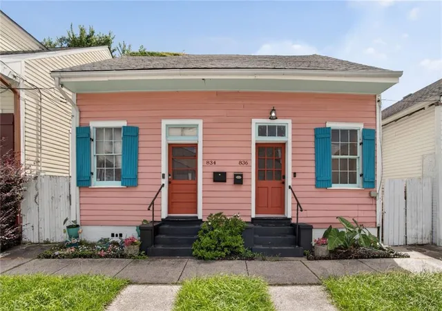 1st image of 834 36 Josephine St, New Orleans, LA 70130 | MLS# 2569163