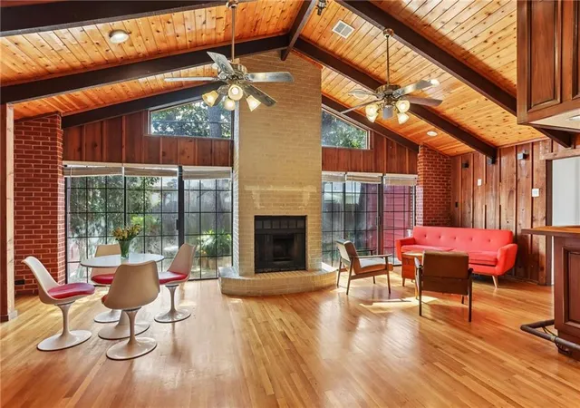 Photo 2 of Single family home for sale at 805 Smith Dr, Metairie, LA 70005 | MLS# 2567299 | Listing updated on 2026-08-10