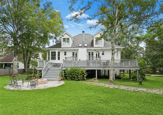 3rd image of 218 Scotchpine Dr, Mandeville, LA 70471 | MLS# 2568774
