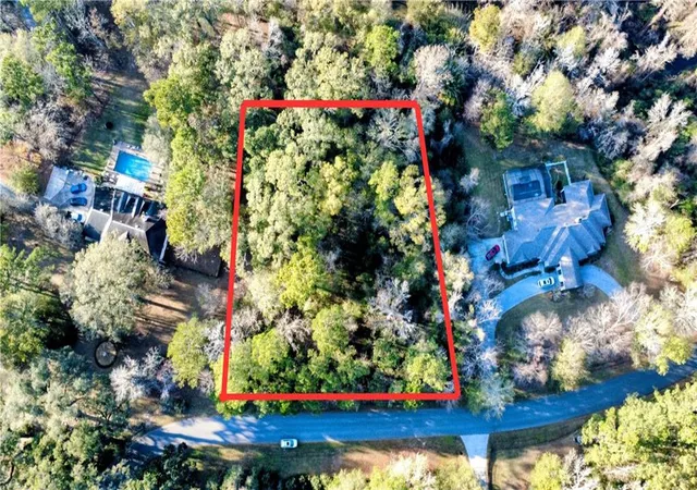Photo 1 of Land for sale at 307 Black River Dr, Madisonville, LA 70447 | MLS# 2567575 | Listing updated on 2026-08-23