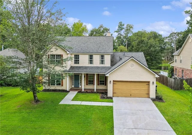 Photo 1 of Single family home for sale at 879 Comanche Dr, Abita Springs, LA 70420 | MLS# 2569495 | Listing updated on 2026-08-25
