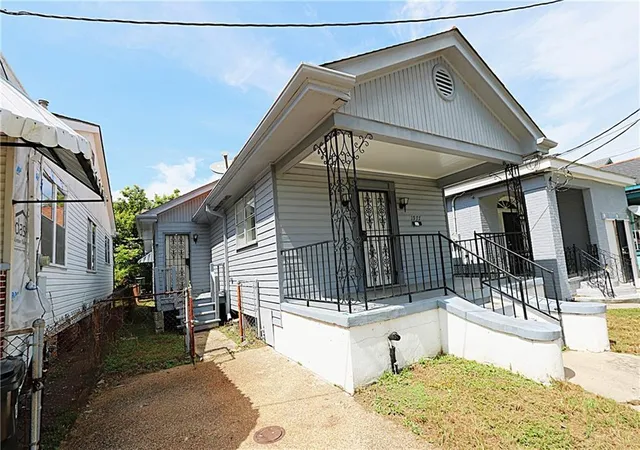 Photo 3 of Single family home for sale at 1977 Law St, New Orleans, LA 70119 | MLS# 2569370 | Listing updated on 2026-08-24