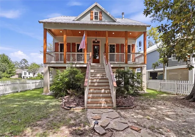 1st image of 338 Depre St, Mandeville, LA 70448 | MLS# 2568501