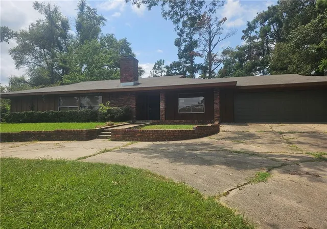 Photo 1 of Sale Pending at 207 Western Ave, West Monroe, LA 71291 | MLS# 2569523 | Listing updated on 2026-08-17