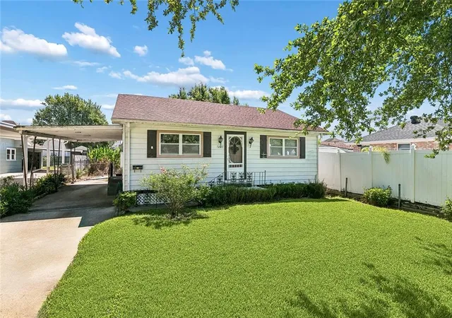 Photo 2 of Land for sale at 1405 Huron Ave, Metairie, LA 70005 | MLS# 2569525 | Listing updated on 2026-08-08