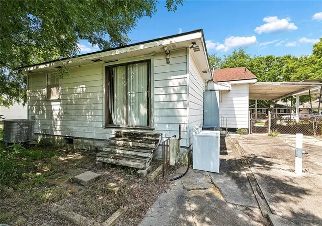 Photo 4 of Land for sale at 1405 Huron Ave, Metairie, LA 70005 | MLS# 2569525 | Listing updated on 2026-08-08