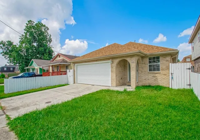 2nd image of 7826 Read Blvd, New Orleans, LA 70127 | MLS# 2569417