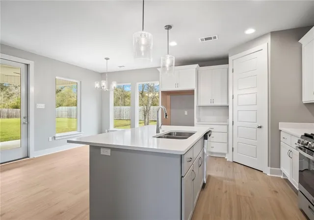 Photo 2 of Single family home for sale at 72694 Robindale Dr, Covington, LA 70435 | MLS# 2569561 | Listing updated on 2026-08-21