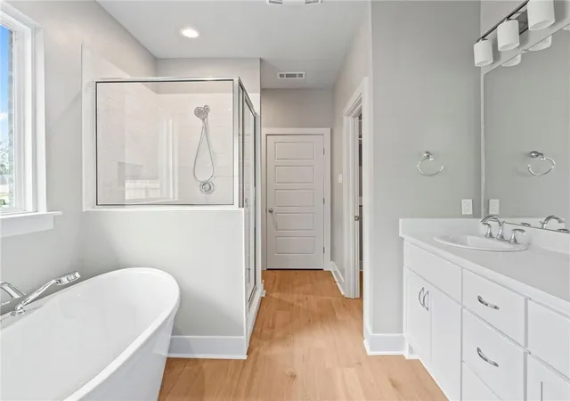 Photo 4 of Single family home for sale at 72694 Robindale Dr, Covington, LA 70435 | MLS# 2569561 | Listing updated on 2026-08-21
