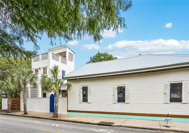 4th image of 3623 Chartres St, New Orleans, LA 70117 | MLS# 2569574
