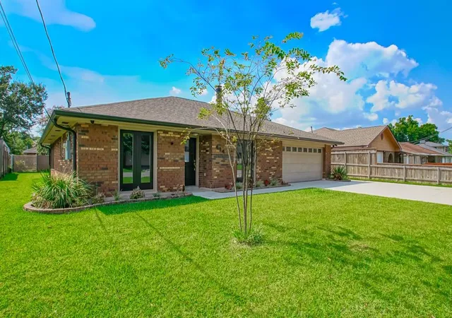 Photo 2 of Single family home for sale at 414 Monsanto Ave, Luling, LA 70070 | MLS# 2569739 | Listing updated on 2026-08-09