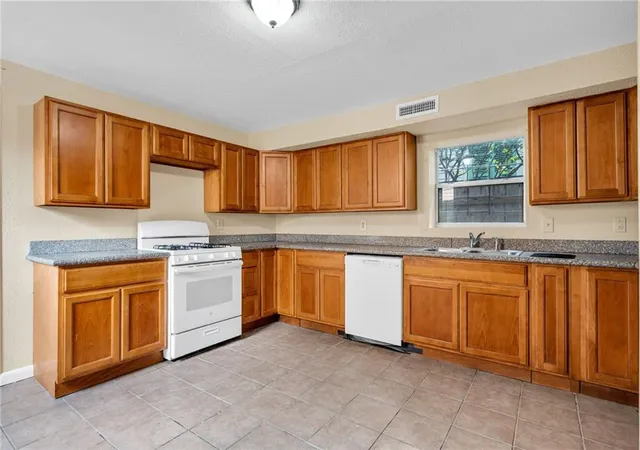 Photo 4 of Single family home for sale at 3404 N Rampart St, New Orleans, LA 70117 | MLS# 2568649 | Listing updated on 2026-08-16