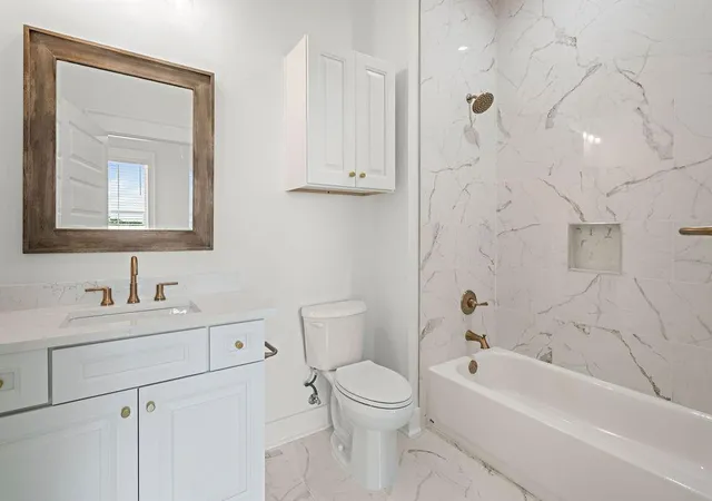 18th image of 124 Court St #402, Bay St Louis, MS 39520 | MLS# 2569367