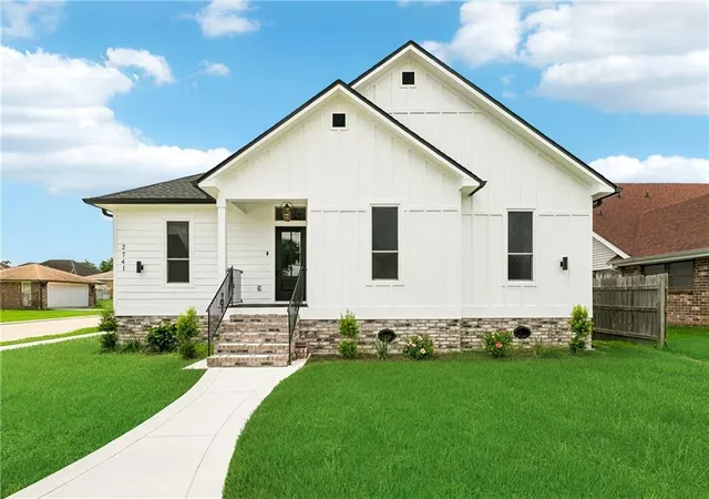 1st image of 2741 Wabash St, New Orleans, LA 70114 | MLS# 2569488