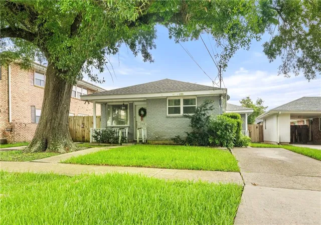 1st image of 234 20th St, New Orleans, LA 70124 | MLS# 2565552