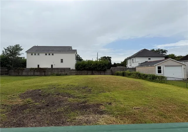 Land for sale at 352 Metairie Hts Ave, Metairie, LA 70001 | MLS# 2568679