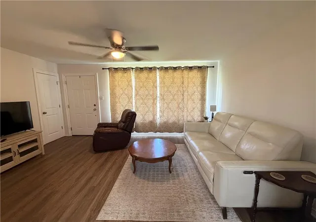 Photo 3 of Single family home for sale at 108 Florence Dr, Hammond, LA 70401 | MLS# 2568846 | Listing updated on 2026-08-18