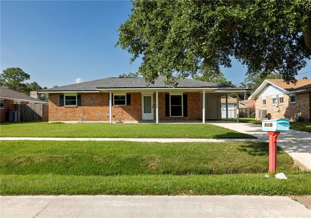 Photo 1 of Sale Pending at 310 Dover St, Slidell, LA 70458 | MLS# 2565649 | Listing updated on 2026-08-13