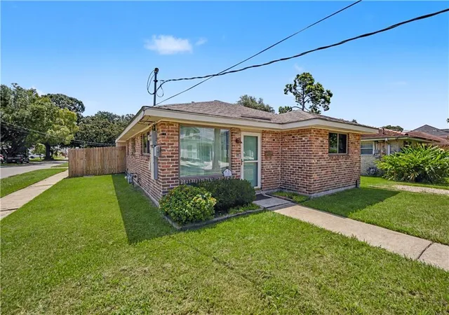 Photo 1 of Single family home for sale at 1157 Hesper Ave, Metairie, LA 70005 | MLS# 2568905 | Listing updated on 2026-08-22