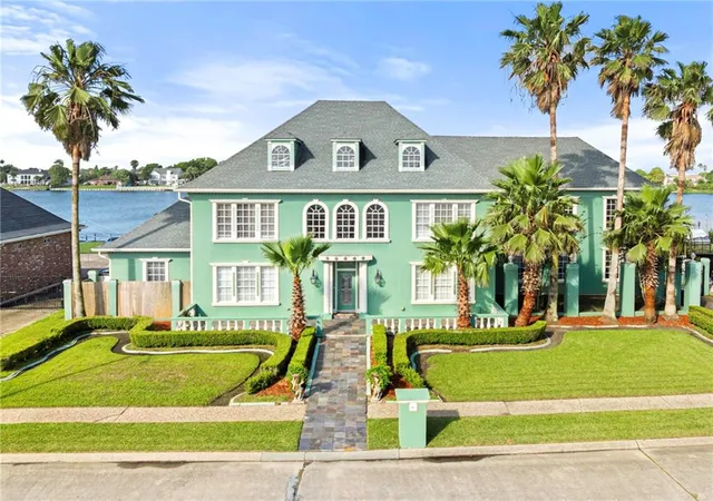 Photo 2 of Single family home for sale at 5960 Winchester Park Dr, New Orleans, LA 70128 | MLS# 2559749 | Listing updated on 2026-08-15