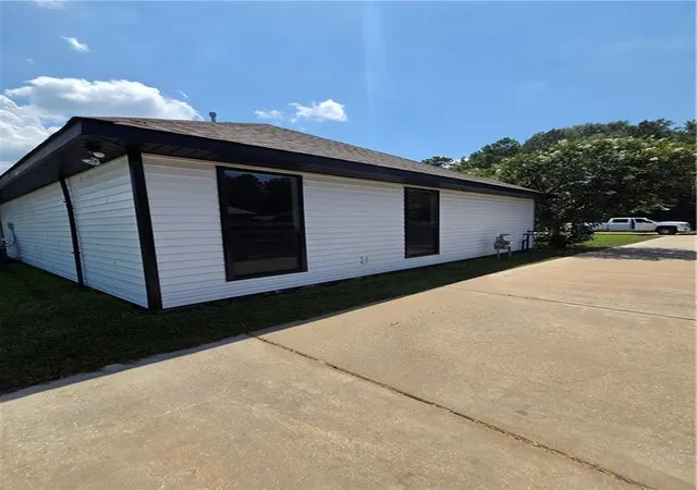 Photo 4 of Single family home for sale at 44104 Washley Tr Rd, Robert, LA 70455 | MLS# 2570095 | Listing updated on 2026-08-21
