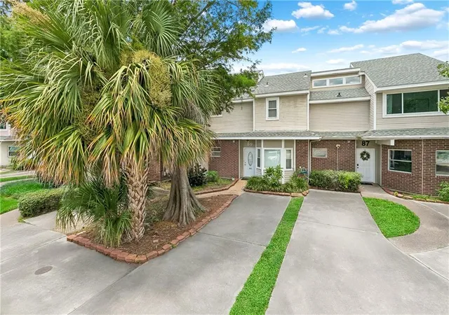 Photo 2 of Condo for sale at 89 Lake Lynn Dr #89, Harvey, LA 70058 | MLS# 2570112 | Listing updated on 2026-08-21
