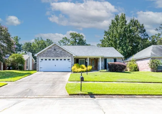 Photo 1 of Single family home for sale at 413 Spartan Loop, Slidell, LA 70458 | MLS# 2569980 | Listing updated on 2026-08-19