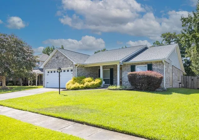 Photo 3 of Single family home for sale at 413 Spartan Loop, Slidell, LA 70458 | MLS# 2569980 | Listing updated on 2026-08-19
