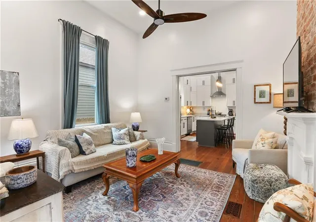 Photo 3 of Condo for sale at 814 Austerlitz St #A, New Orleans, LA 70115 | MLS# 2569479 | Listing updated on 2026-08-19