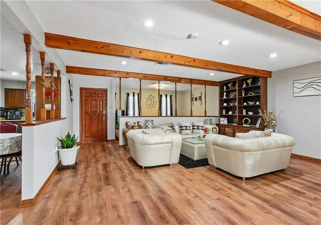 Photo 3 of Single family home for sale at 785 Terry Pkwy, Terrytown, LA 70056 | MLS# 2570120 | Listing updated on 2026-08-18
