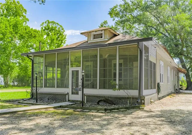 Photo 3 of Single family home for sale at 43136 S Holly St, Hammond, LA 70403 | MLS# 2570299 | Listing updated on 2026-08-26