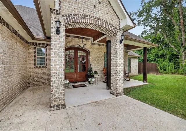 2nd image of 38521 Brecher Ln, Ponchatoula, LA 70454 | MLS# 2570309