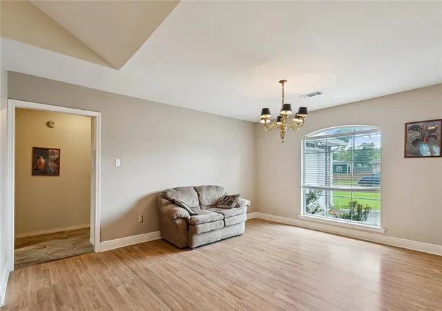 Photo 3 of Single family home for sale at 20369 Rue Jondolyn Dr, Ponchatoula, LA 70454 | MLS# 2570386 | Listing updated on 2026-08-23