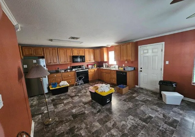 Photo 2 of Sale Pending at 207 S Coleman St, Welsh, LA 70591 | MLS# 2570407 | Listing updated on 2026-08-14