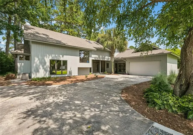 2nd image of 103 Longwood Dr, Mandeville, LA 70471 | MLS# 2570040