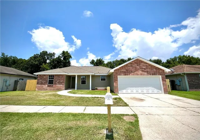 1st image of 5854 Anderson Pl, Marrero, LA 70072 | MLS# 2570467