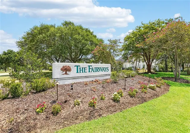 Photo 2 of Single family home for sale at 10 La Quinta Dr, Slidell, LA 70458 | MLS# 2570494 | Listing updated on 2026-08-20