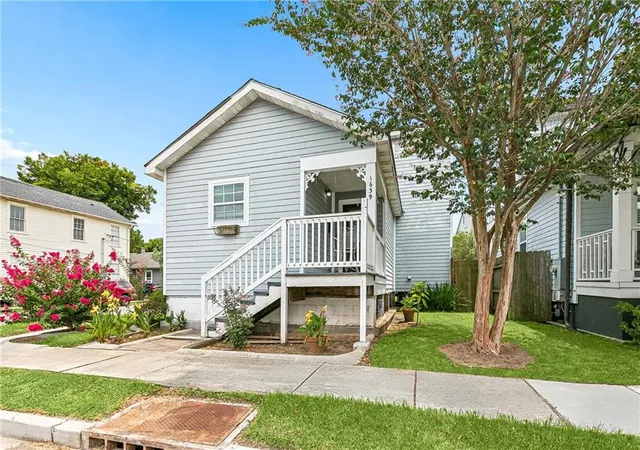 Photo 2 of Sale Pending at 1639 Eagle St, New Orleans, LA 70118 | MLS# 2570418 | Listing updated on 2026-08-07