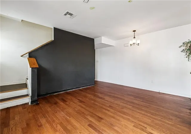 Photo 3 of Sale Pending at 1639 Eagle St, New Orleans, LA 70118 | MLS# 2570418 | Listing updated on 2026-08-07