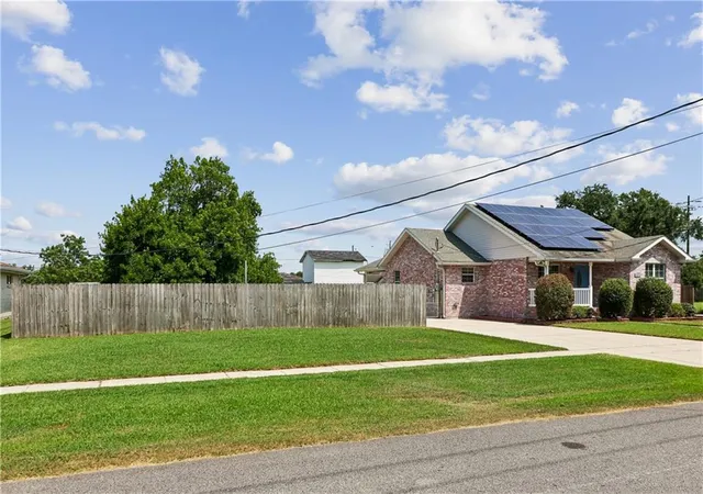 3rd image of 2520 Margaret Ln, Meraux, LA 70075 | MLS# 2570538