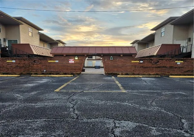 Photo 1 of Condo for sale at 2500 Manson Ave #423, Metairie, LA 70001 | MLS# 2570625 | Listing updated on 2026-08-20