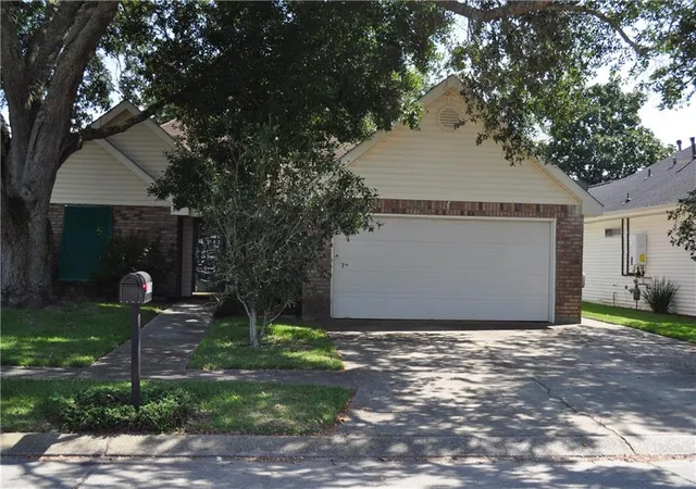 Photo 1 of Single family home for sale at 3736 Ashton Dr, Destrehan, LA 70047 | MLS# 2570456 | Listing updated on 2026-08-19