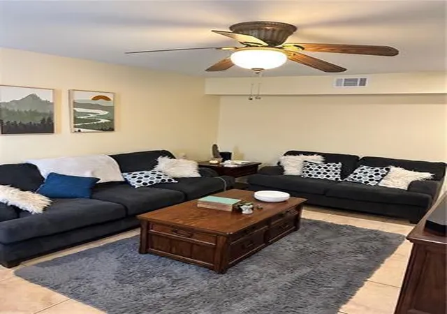 Listing Photo 5 - Condo for sale in building located at 3004 Melvil Dewey Dr, Metairie, LA 70002