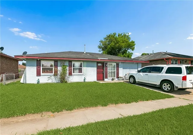 1st image of 2060 Paine Dr, Marrero, LA 70072 | MLS# 2569795