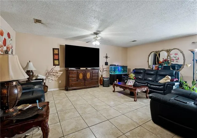 2nd image of 2060 Paine Dr, Marrero, LA 70072 | MLS# 2569795