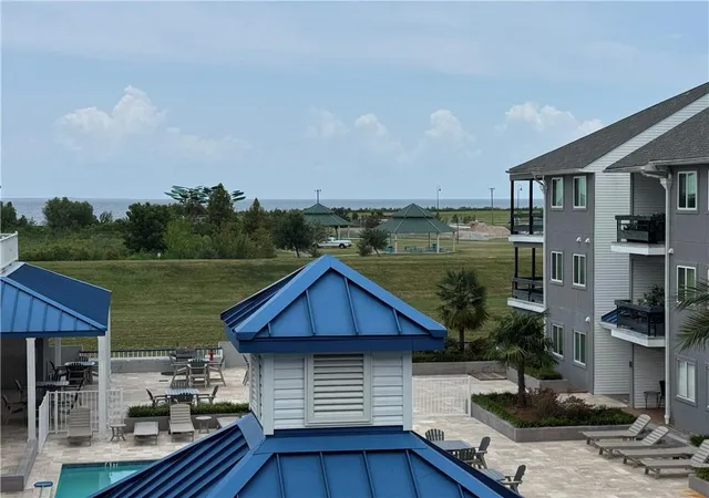 2nd image of 420 Hammond Hwy, Metairie, LA 70005