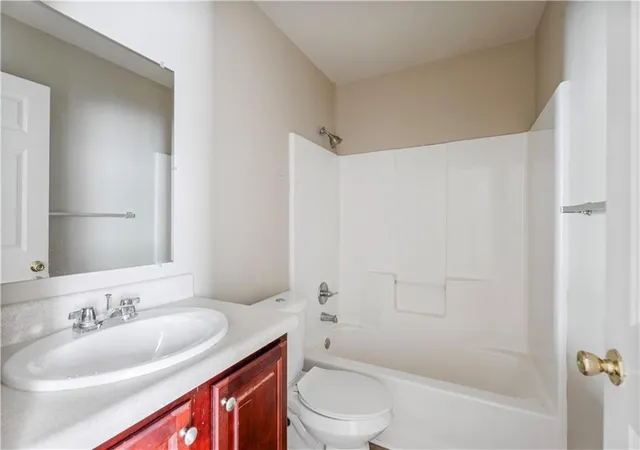Listing Photo 5 - Condo for sale in building located at 2816-18 Comus Ct, New Orleans, LA 70117